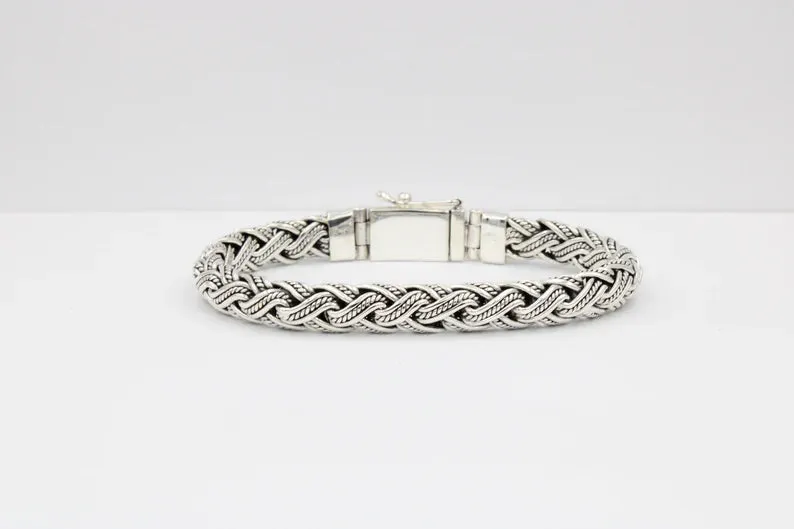 BJ04 – Sterling Silver Handmade Bali Bracelet 9 mm wide, for Men or Women