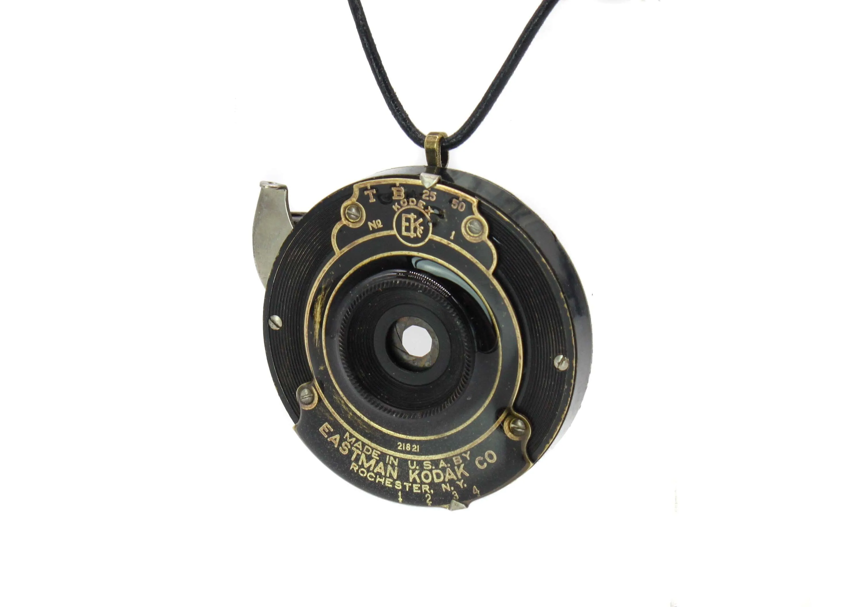 Vintage Camera Lens Pendant Necklace - Gift For Wife - Eco-friendly upcycled Statement Jewelry - gift for her - handmade steampunk jewelry