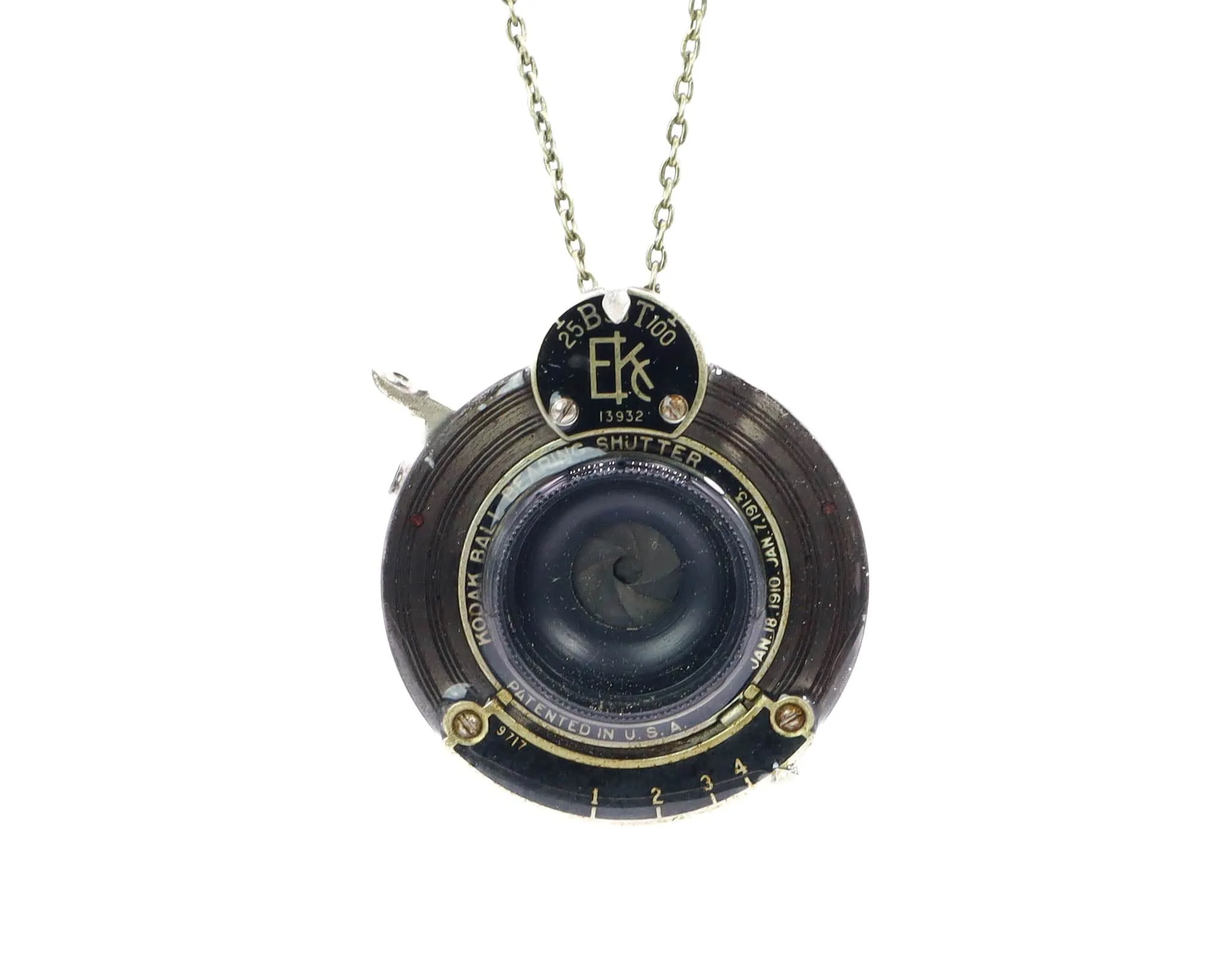 Vintage Medium Camera Lens Pendant Necklace, Gift for Wife, Eco-friendly upcycled Statement Jewelry for her, handmade steampunk jewelry